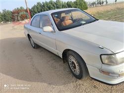 تۆیۆتا کراون